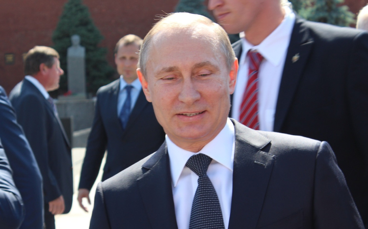 Kreml: Moszkva a NATO-t olyan szövetségnek tekinti, amely ellenségesen lép fel vele szemben