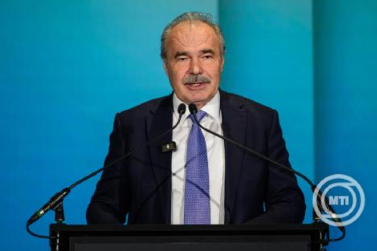 Nagy István szerint felháborító, hogy Brüsszel a gazdák pénzét elvenné