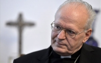 Főrelátornak nevezte ki a pápa Erdő Pétert