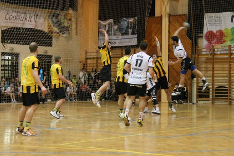 Gyerekek kísérték pályára az élsportolókat