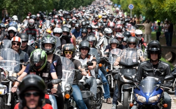 Harley-Davidson motort sorsolnak ki az alsóőrsi motoros Fesztiválon