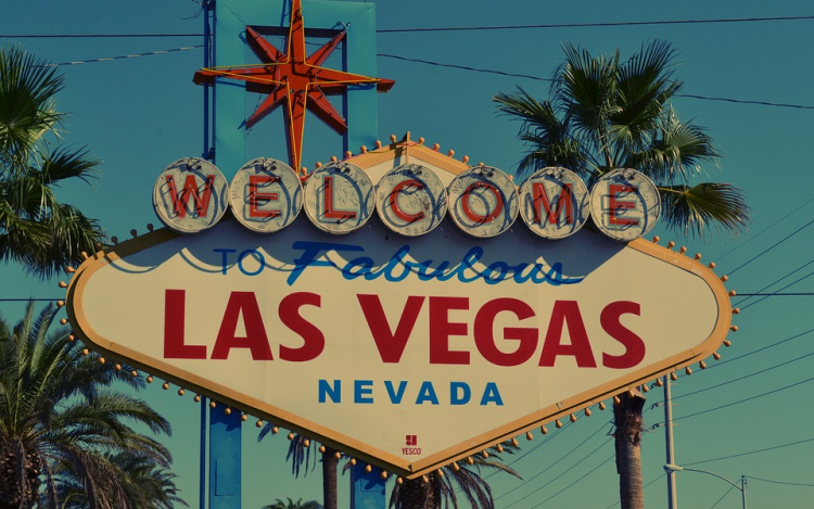 A Las Vegas-i lövöldöző a tömegmészárlás előtt meglőtt egy biztonsági őrt is