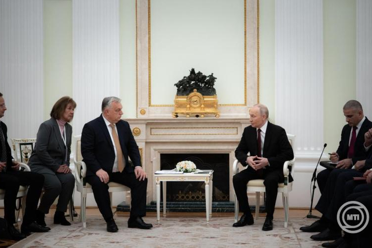 Csaknem négy órán át tárgyalt a Kremlben Vlagyimir Putyin és Orbán Viktor
