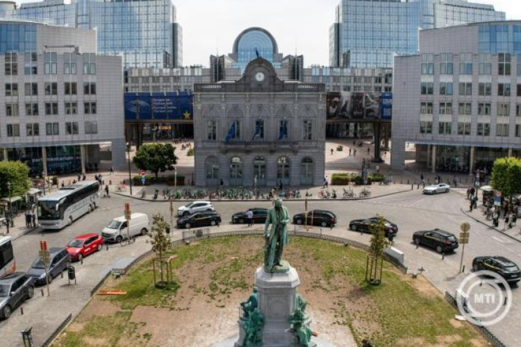 Ukrajnai háború - Az Európai Unió tartósan befagyasztja az orosz állami vagyont