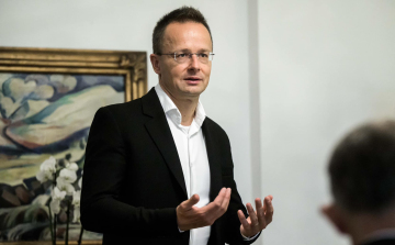Szijjártó Péter szerint az Alkotmányvédelmi Hivatal tette a dolgát, védte Magyarország szuverenitását
