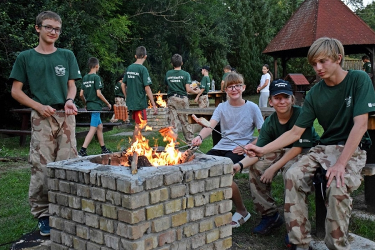 HM: indul a jelentkezés a honvédelmi táborokba