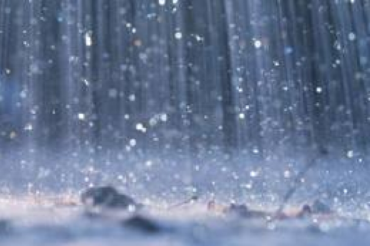 Elsőfokú figyelmeztetés az eső miatt Békés megyében is