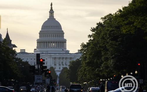 Újraindulhat az amerikai kormányzat működése, a Kongresszus elfogadta az átmeneti költségvetést